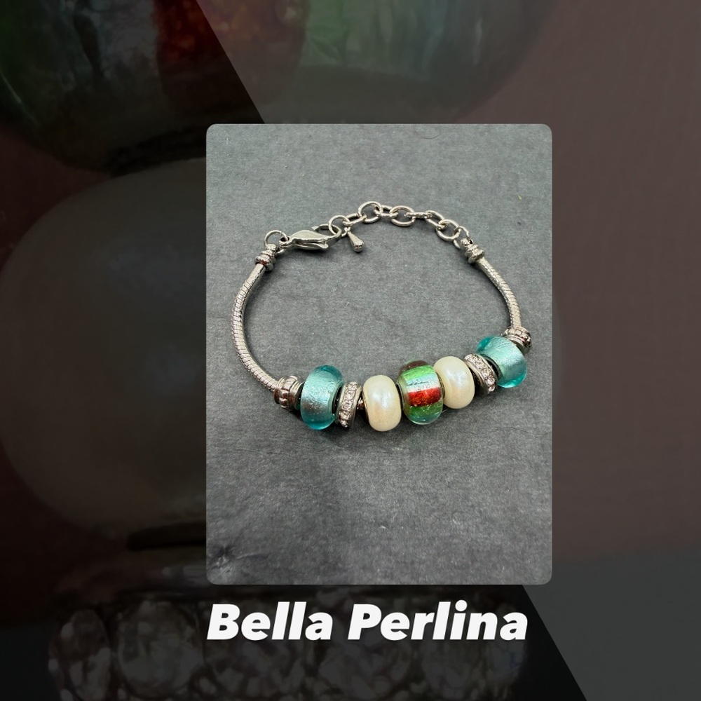 EUC Bella Perlina Deluxe Charm Bracelet